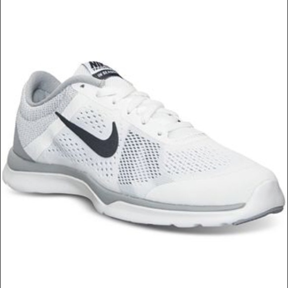 White nike tennis shoes